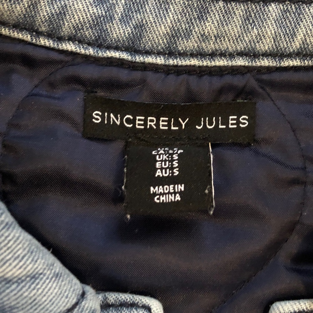 Sincerely Jules Quilted Denim Jacket Blue Small Button Front Shacket - Picture 3 of 9